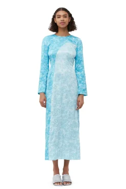 New GANNI Crinkled Maxikleid Aus Satin Ethereal Blue