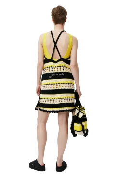 Shop GANNI Gehakeltes Slip-Kleid Golden Kiwi