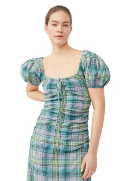Discount GANNI Gerafftes Seersucker-Midikleid Mit Karomuster Und U-Ausschnitt Lagoon