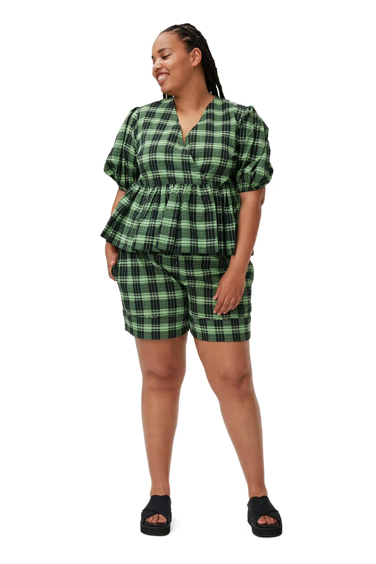 Discount GANNI Grun Karierte Seersucker-Shorts Peapod