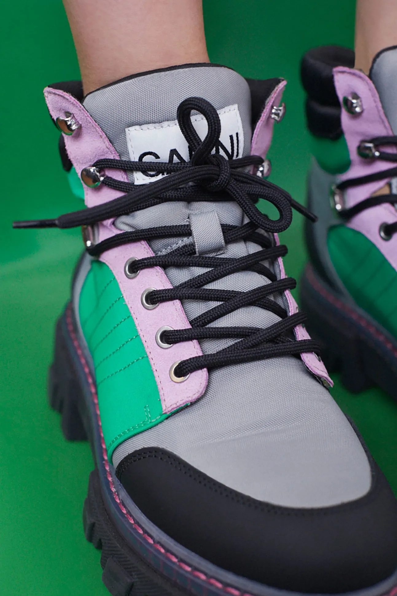 Sale GANNI Schnurbarere Wanderstiefel Kelly Green
