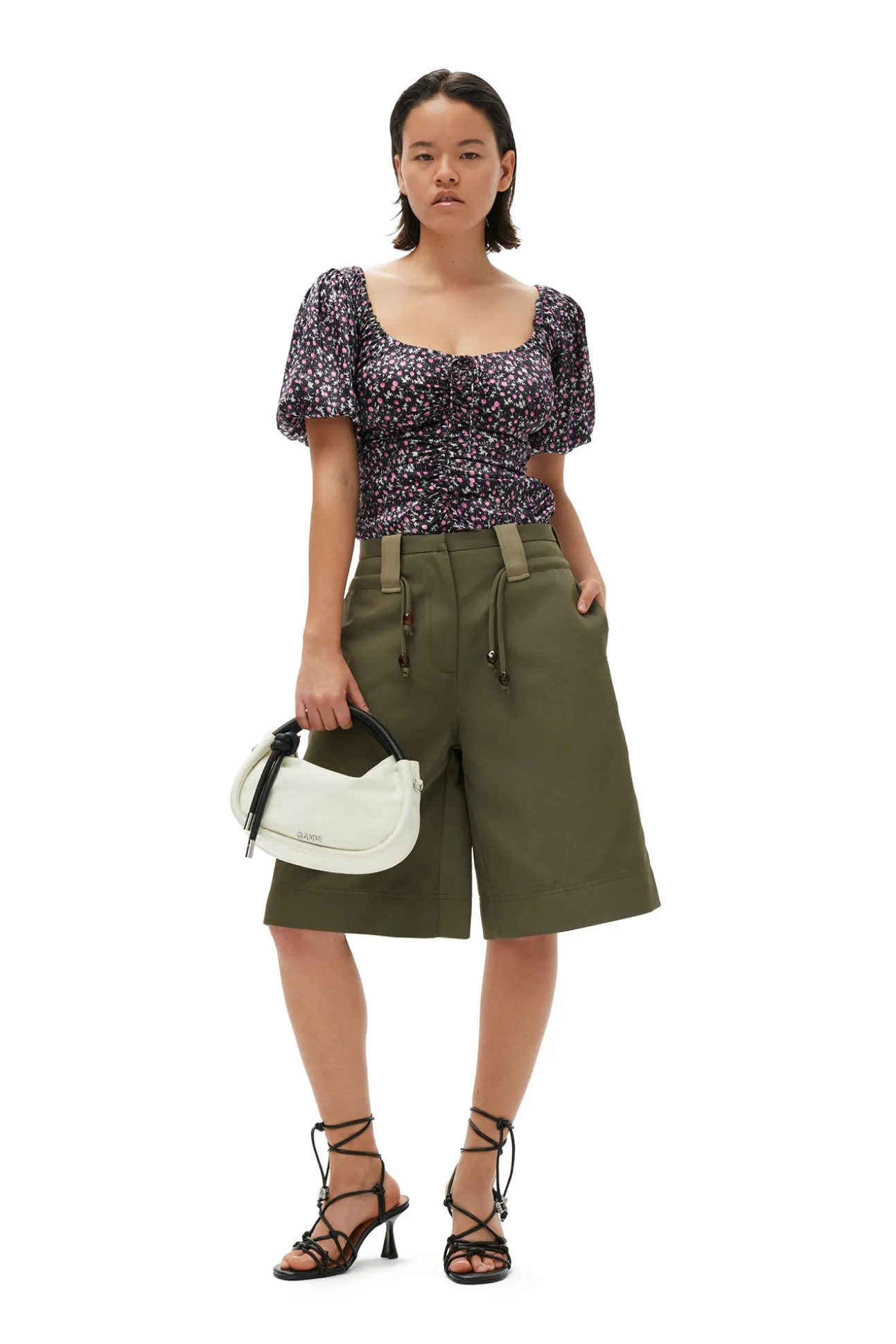 Shop GANNI Weite Shorts Aus Schwerem Twill Kalamata